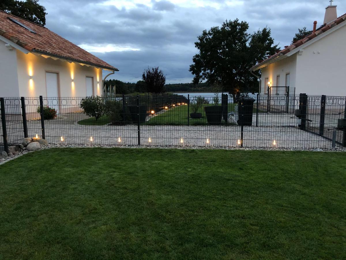 5 Sterne-Ferienhaus Eisvogel Am See Mit Sauna Und Kamin Krakow am See Esterno foto