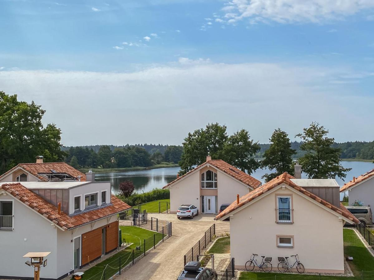 5 Sterne-Ferienhaus Eisvogel Am See Mit Sauna Und Kamin Krakow am See Esterno foto